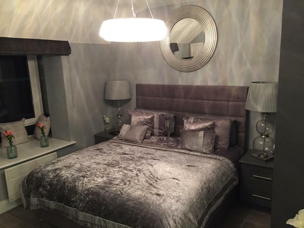 The Town House Kinsale, Hosted By Exquisite Holiday Homes, Sleeps 16 Esterno foto