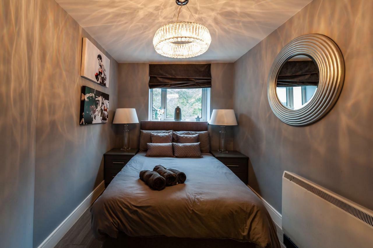 The Town House Kinsale, Hosted By Exquisite Holiday Homes, Sleeps 16 Esterno foto
