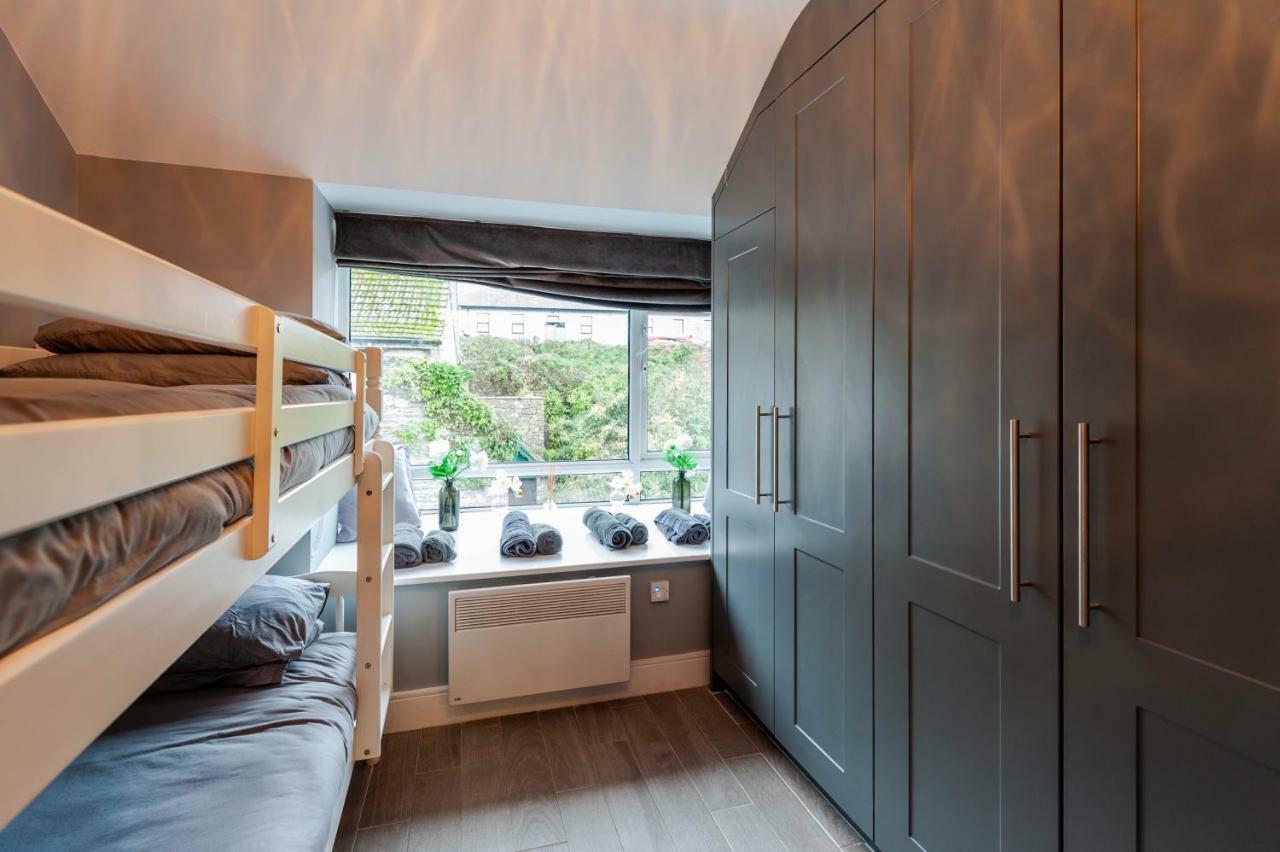 The Town House Kinsale, Hosted By Exquisite Holiday Homes, Sleeps 16 Esterno foto